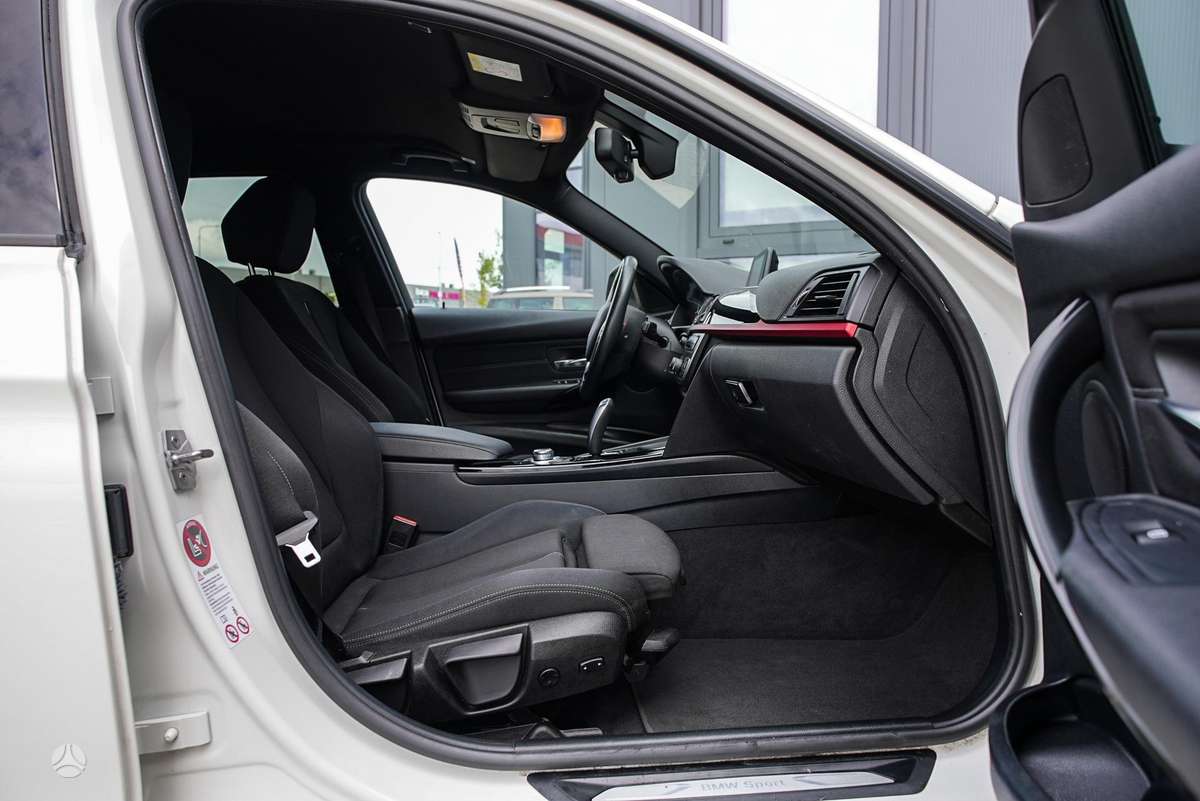 BMW 318, 2.0 l., wagon