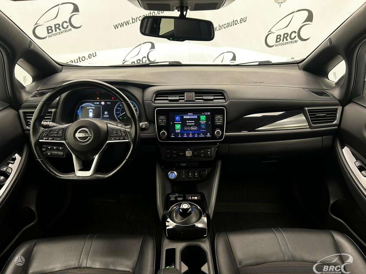 Nissan Leaf, 62 kWh, hatchback