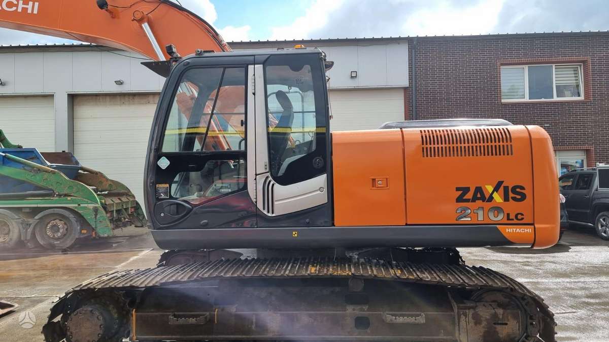 Hitachi ZX 210 L-3, excavator