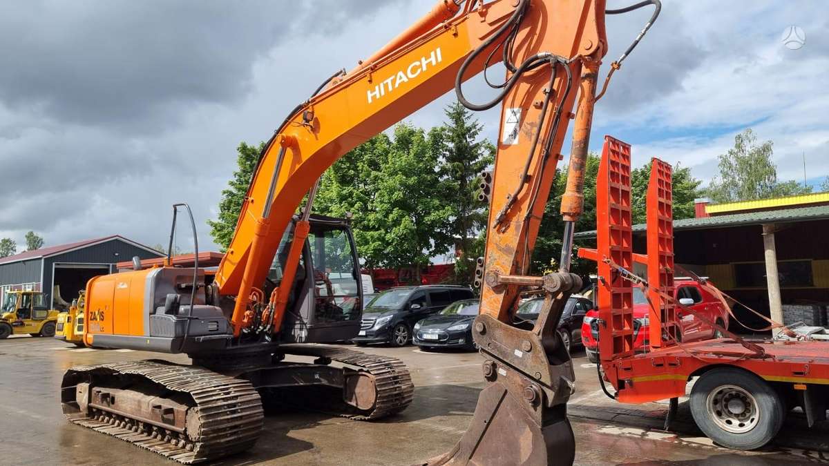 Hitachi ZX 210 L-3, excavator
