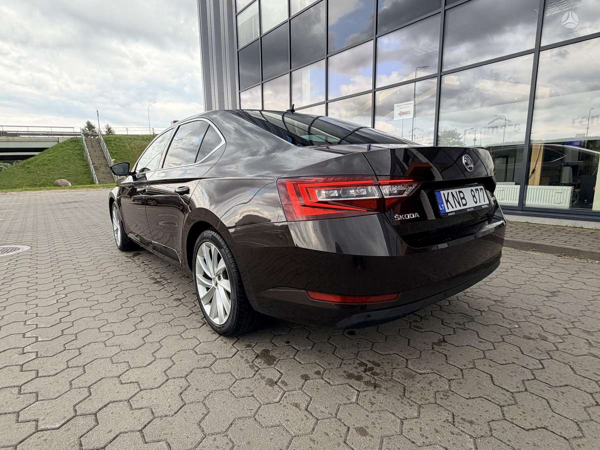 Skoda Superb, 1.8 l., Седан