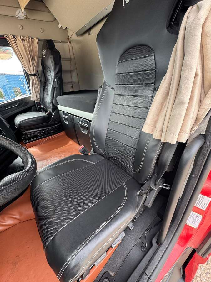 Iveco S WAY 570 / 6x2 double boogie / SUP, double sleeper