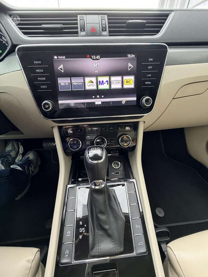 Skoda Superb, 1.8 l., Седан
