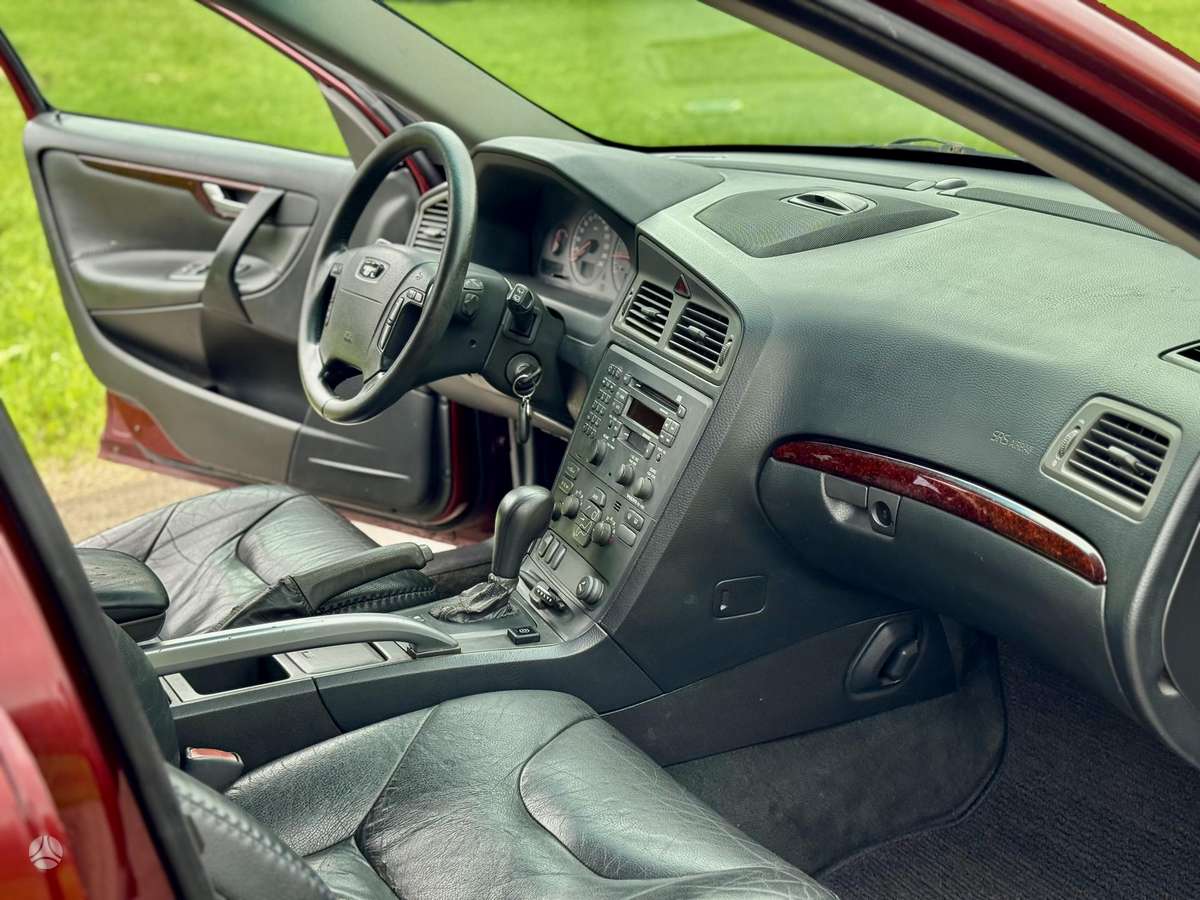 Volvo XC70, 2.4 l., Универсал