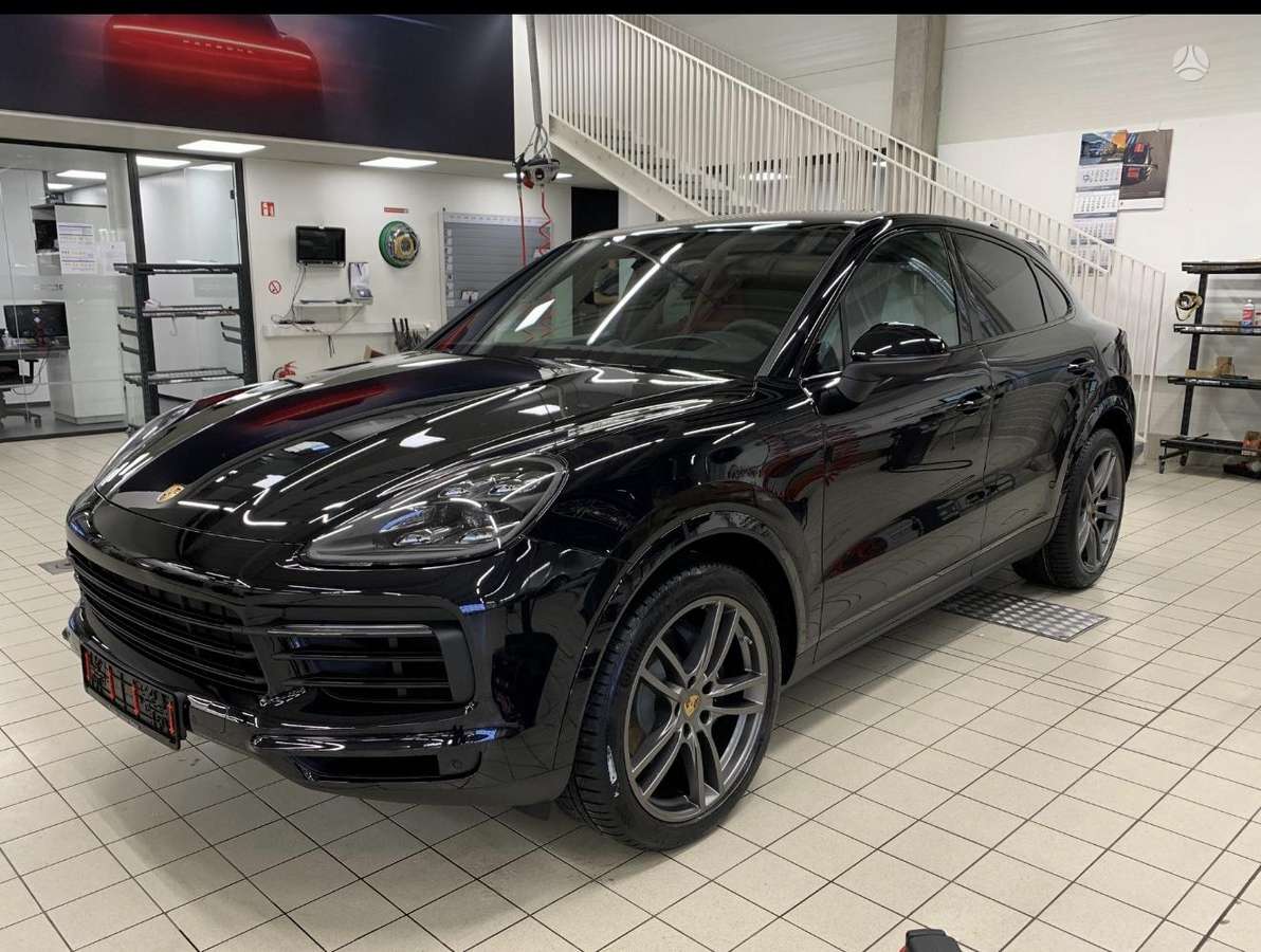 Porsche Cayenne Coupe - 1