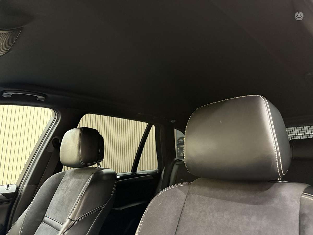 BMW X5, 3.0 l., off-road / crossover