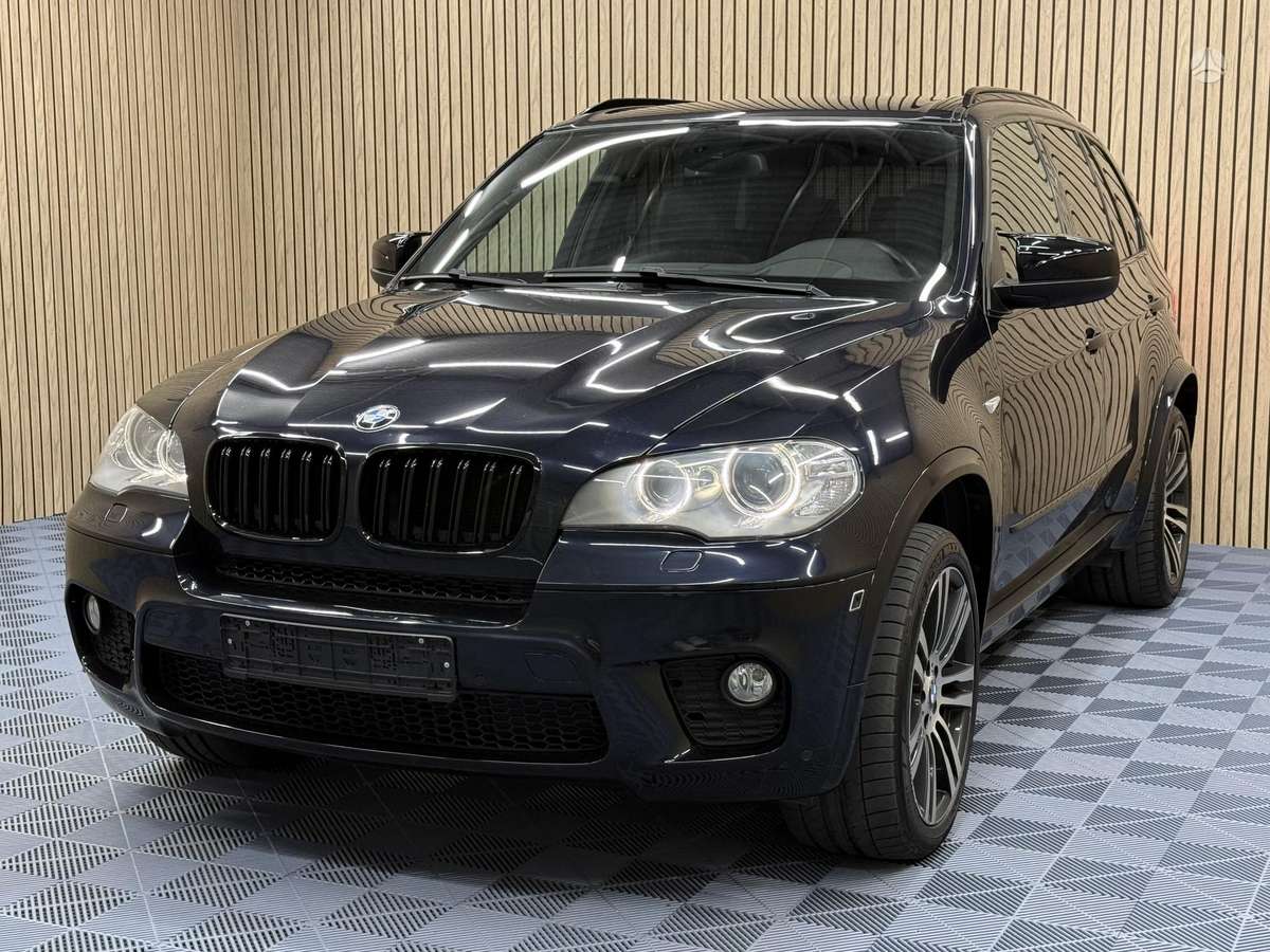 BMW X5, 3.0 l., off-road / crossover