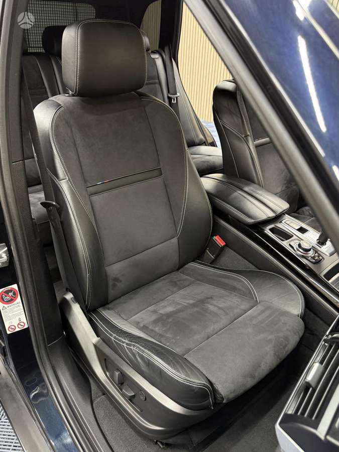BMW X5, 3.0 l., off-road / crossover