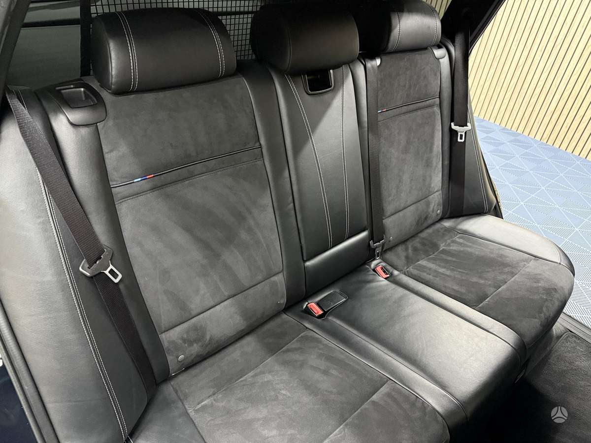 BMW X5, 3.0 l., off-road / crossover