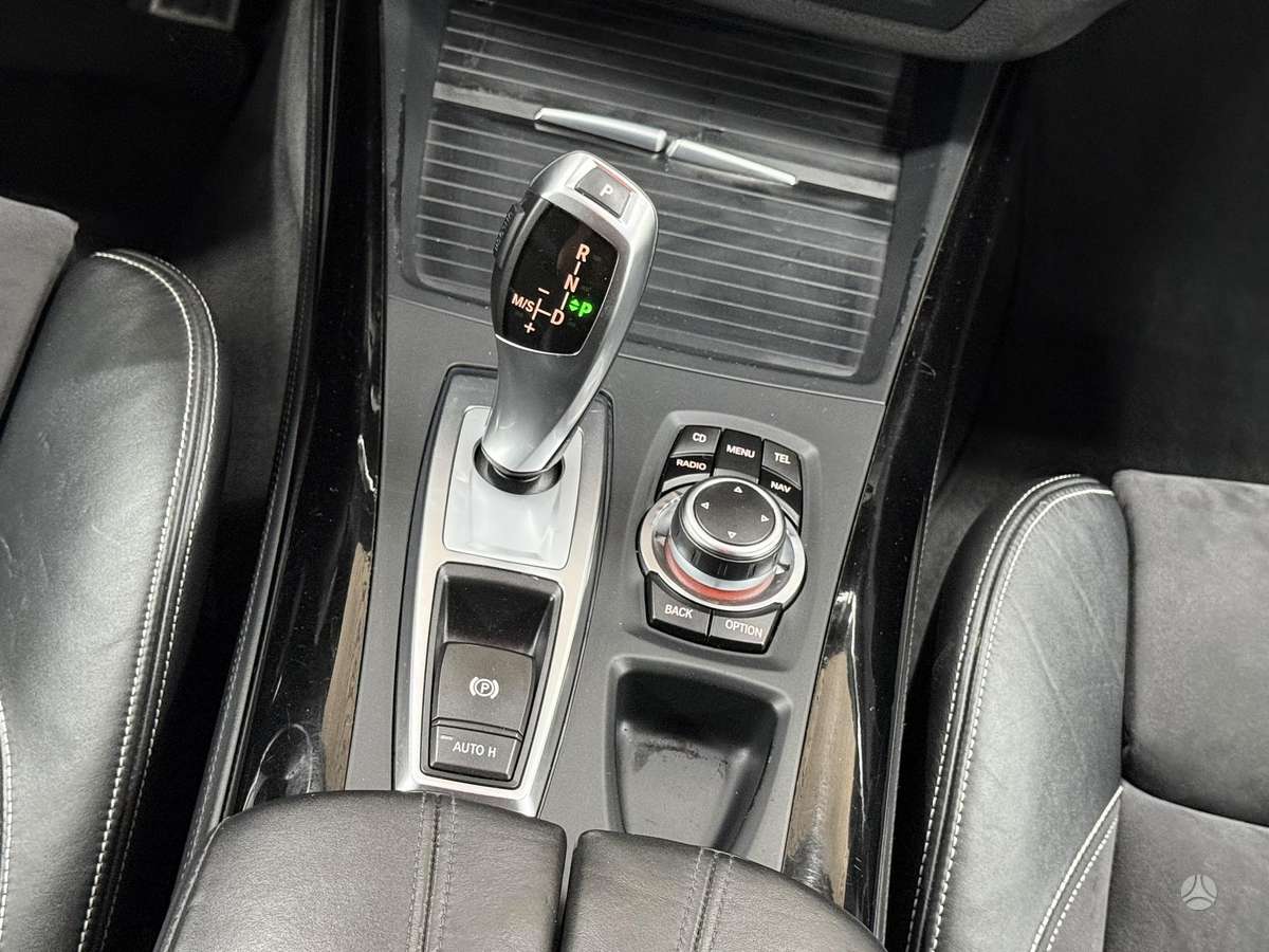 BMW X5, 3.0 l., off-road / crossover