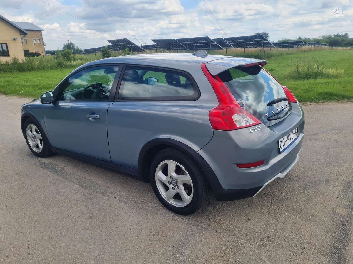 Volvo C30, 1.6 l., hatchback