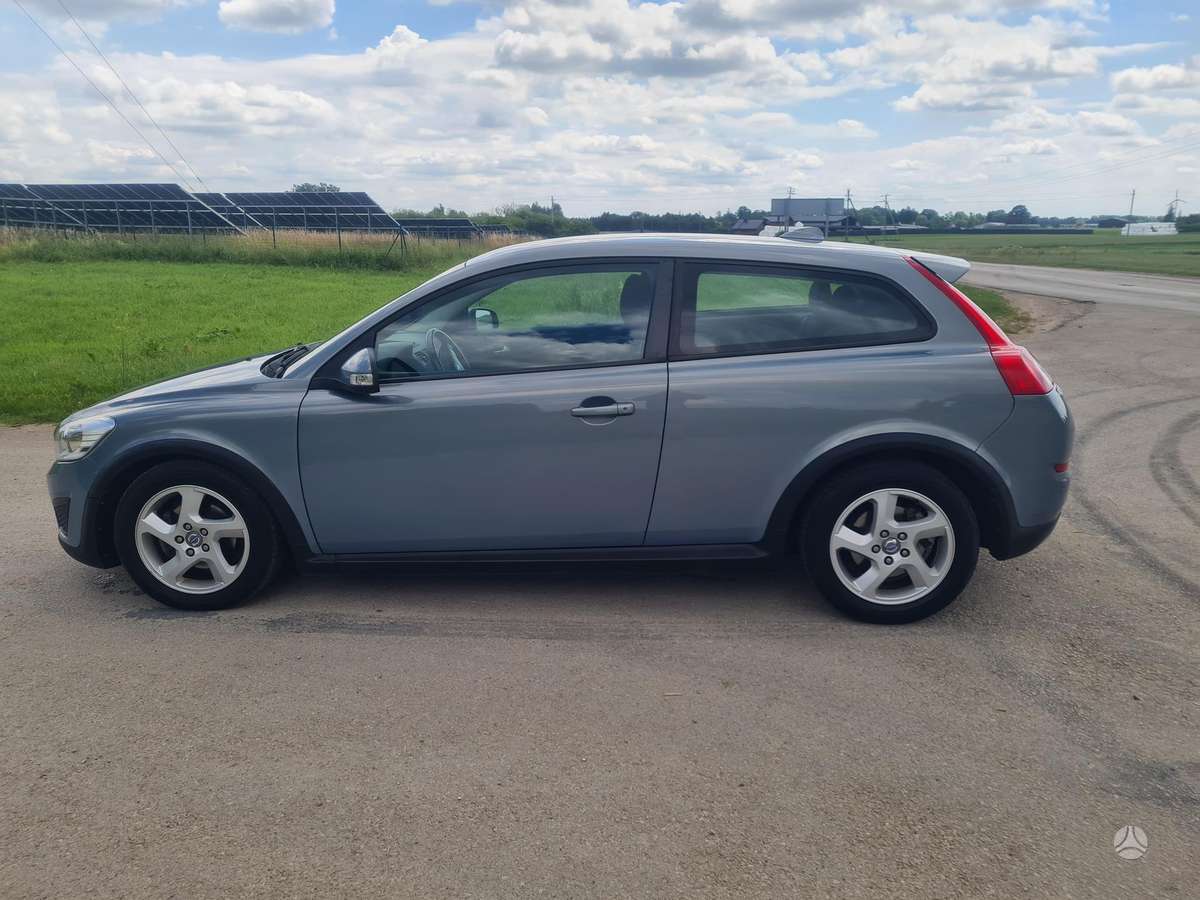 Volvo C30, 1.6 l., hatchback