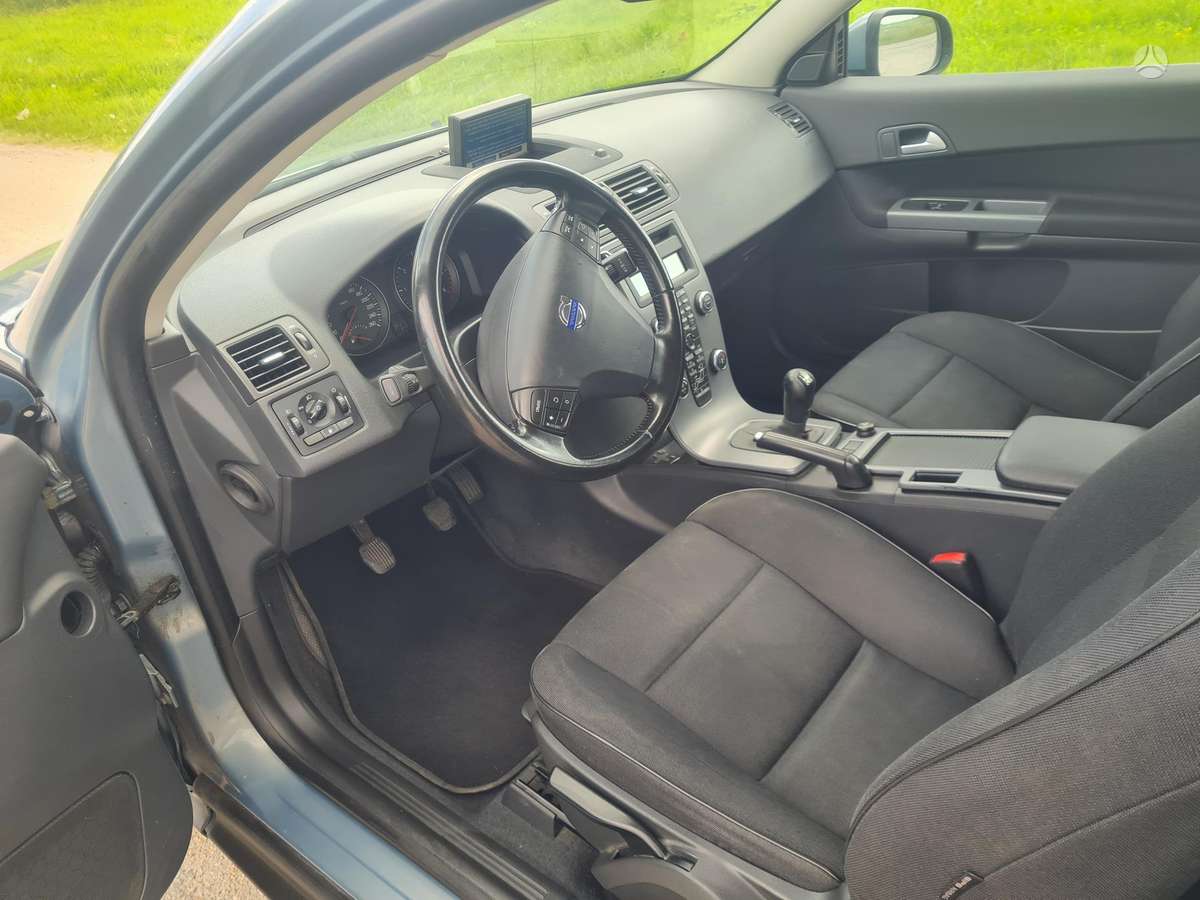 Volvo C30, 1.6 l., hatchback