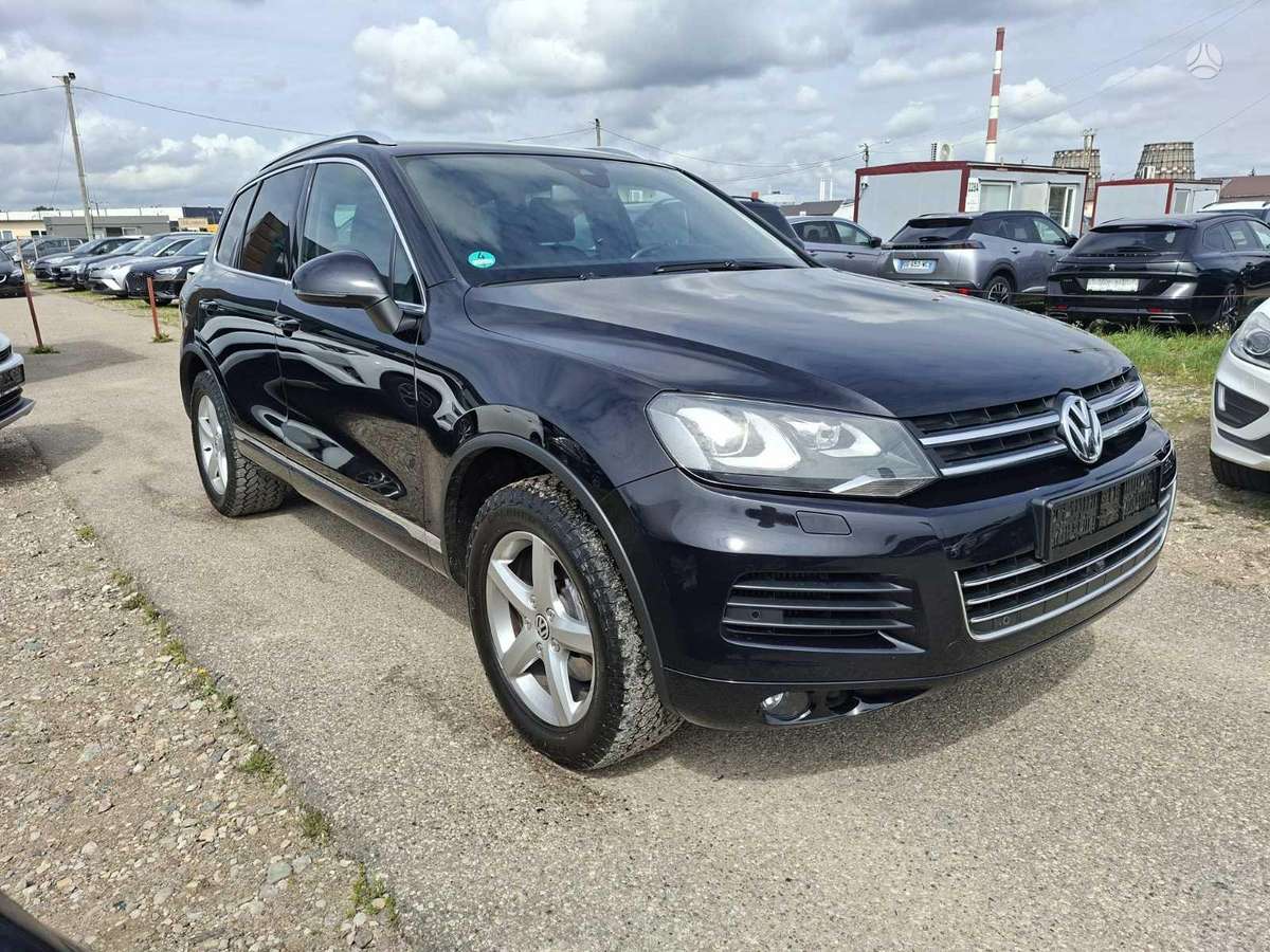 Volkswagen Touareg - 2