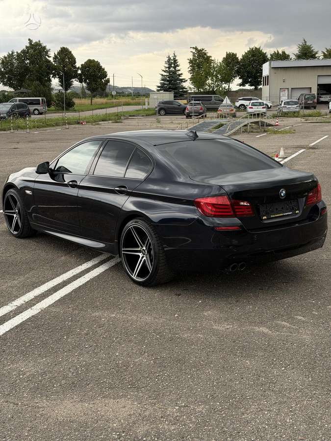 BMW 525, 2.0 l., Седан