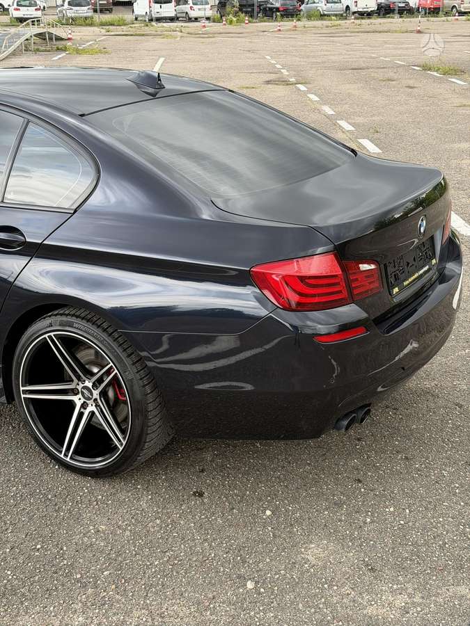 BMW 525, 2.0 l., Седан