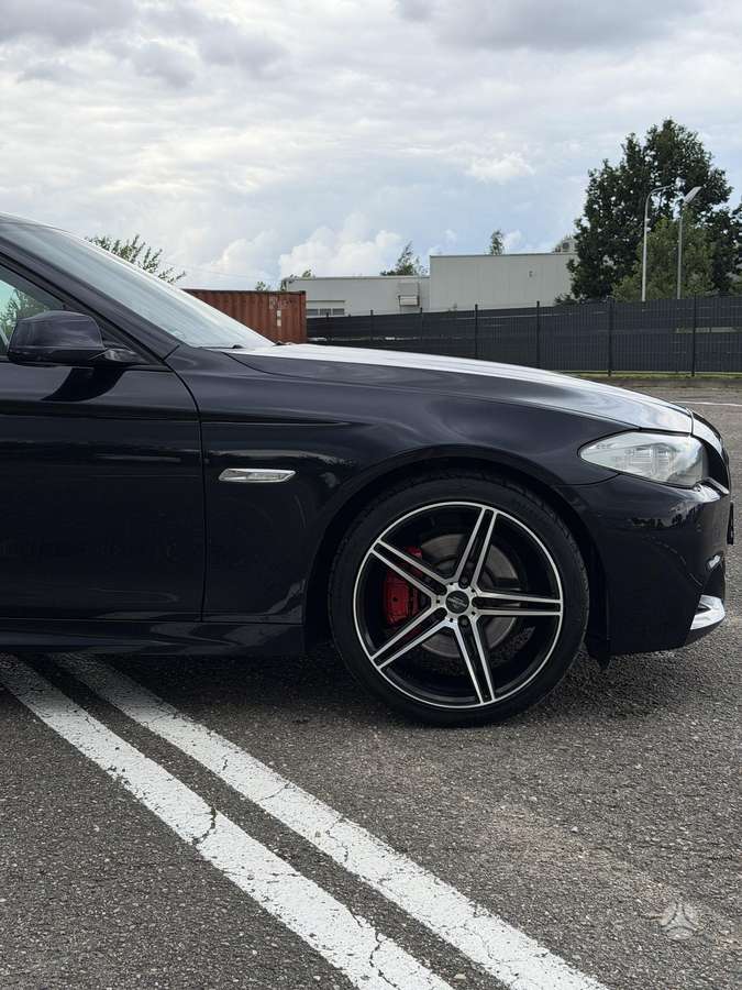BMW 525, 2.0 l., Седан