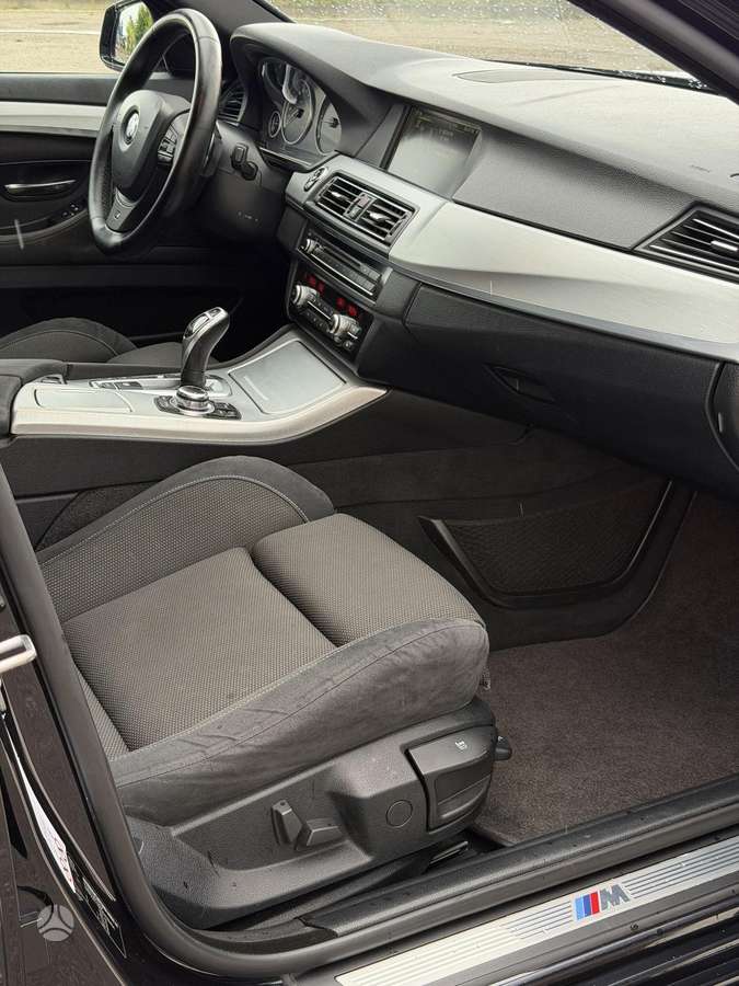 BMW 525, 2.0 l., Седан