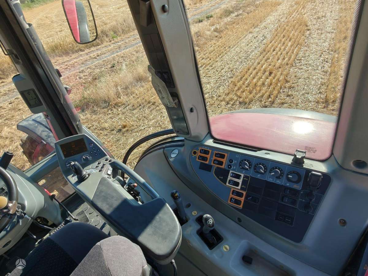 Valtra T132, traktoriai