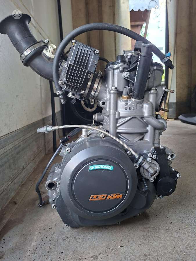 KTM Duke, street / klasikiniai