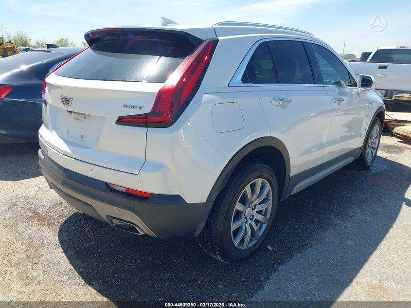 Cadillac XT4, 2.0 l., off-road / crossover