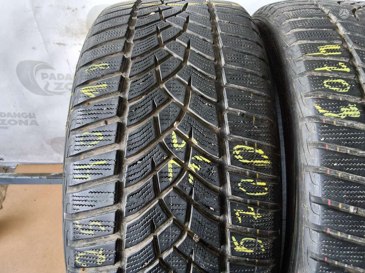 Goodyear Ultra Grip Performance, winter 225/40 R18