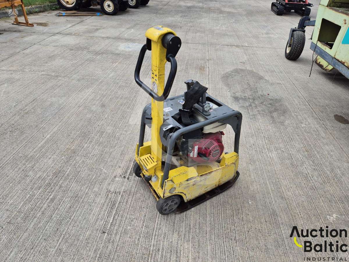 -Kita- BPU3750A, vibrator / compactor