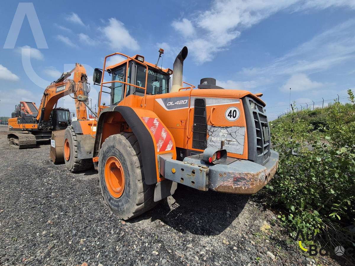 Doosan DL 420-5, фронтальные погрузчики