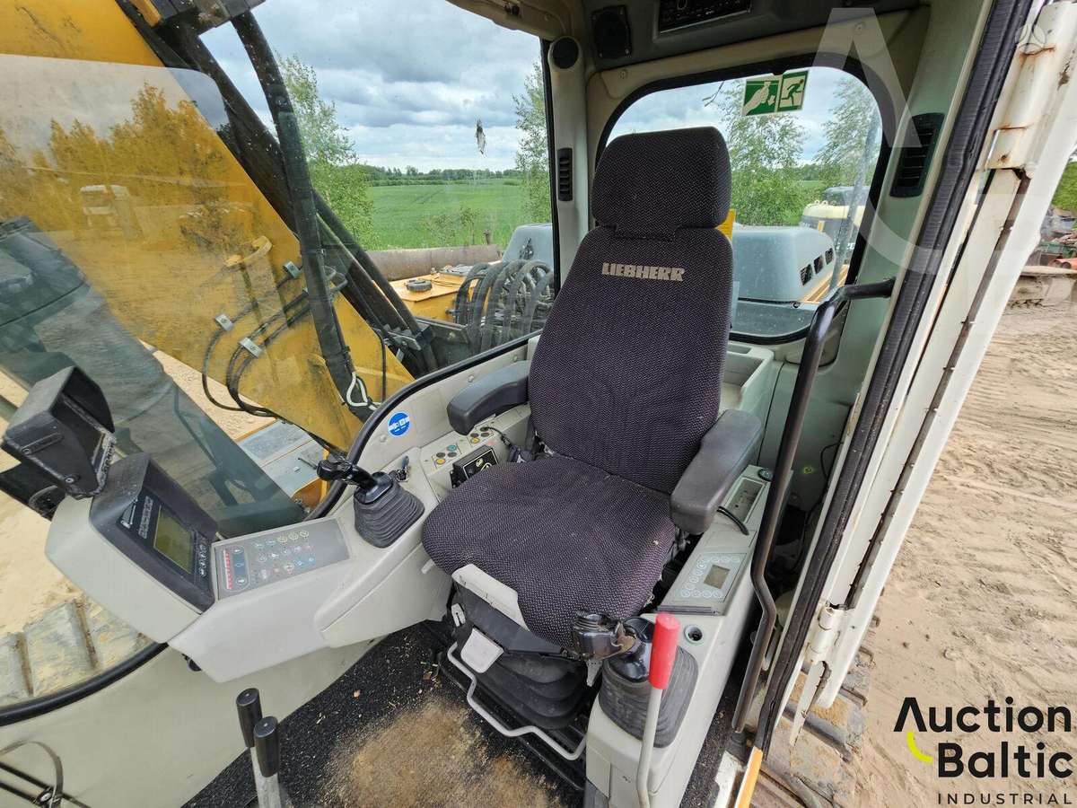 Liebherr R 900 C Litronic, ekskavatoriai