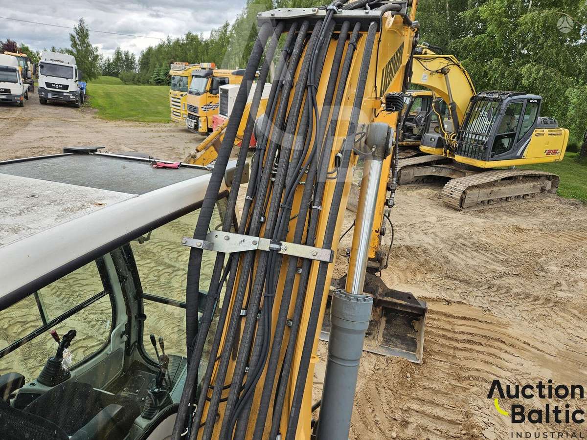 Liebherr R 900 C Litronic, ekskavatoriai