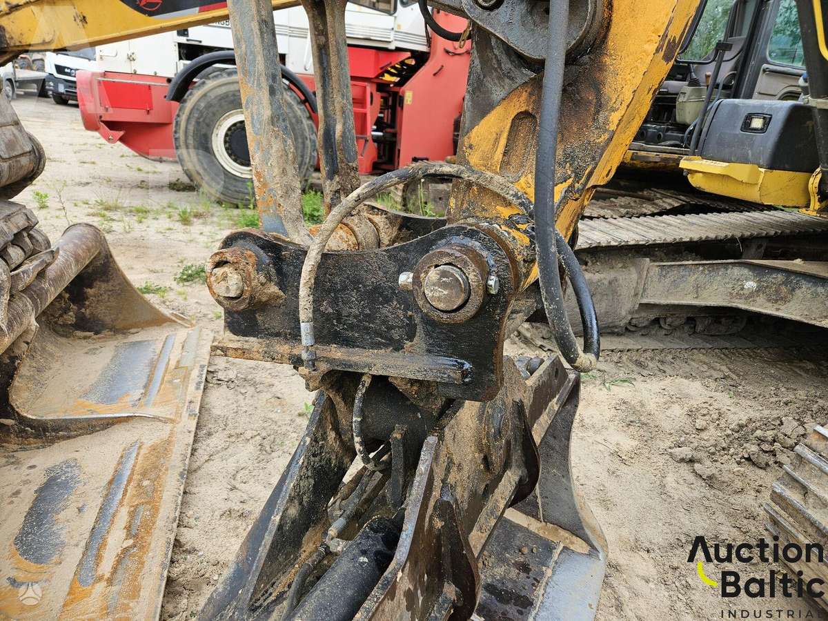 Liebherr R 900 C Litronic, ekskavatoriai