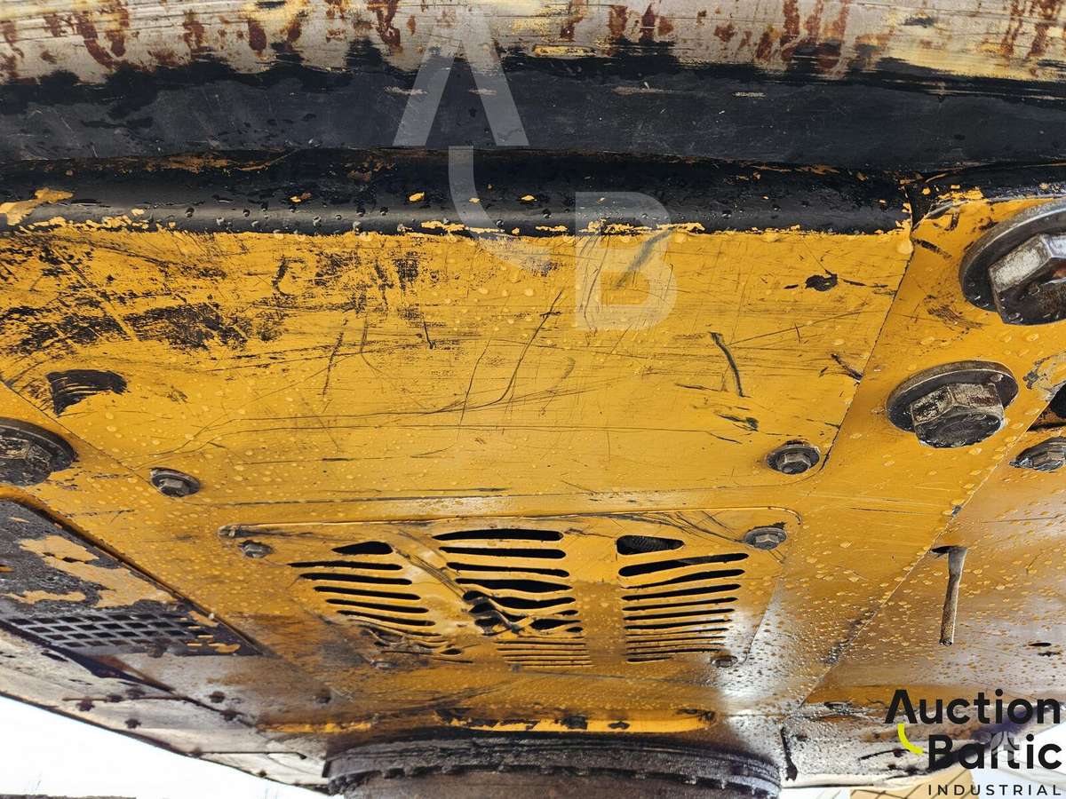 JCB JS130LC T4, ekskavatoriai
