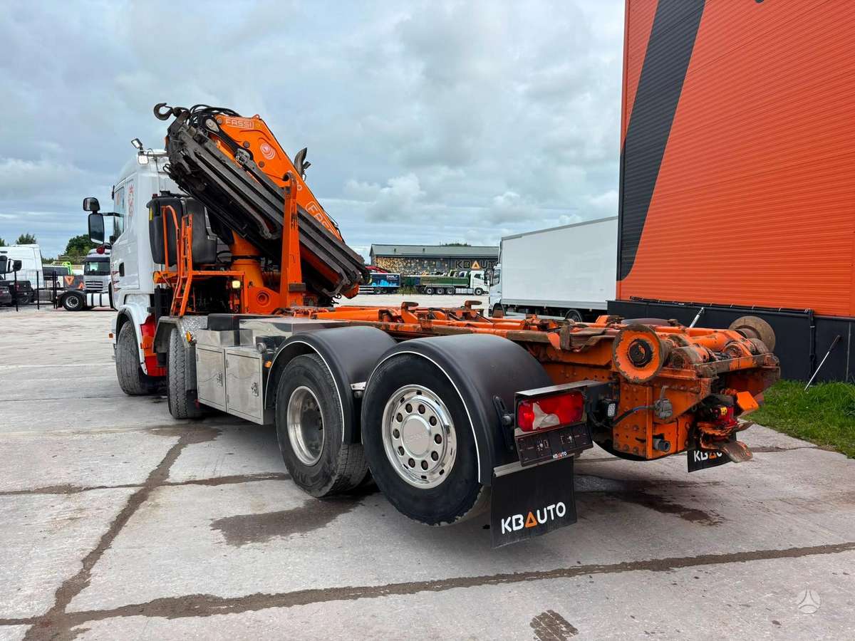 Scania R 420 8x2*6, с краном
