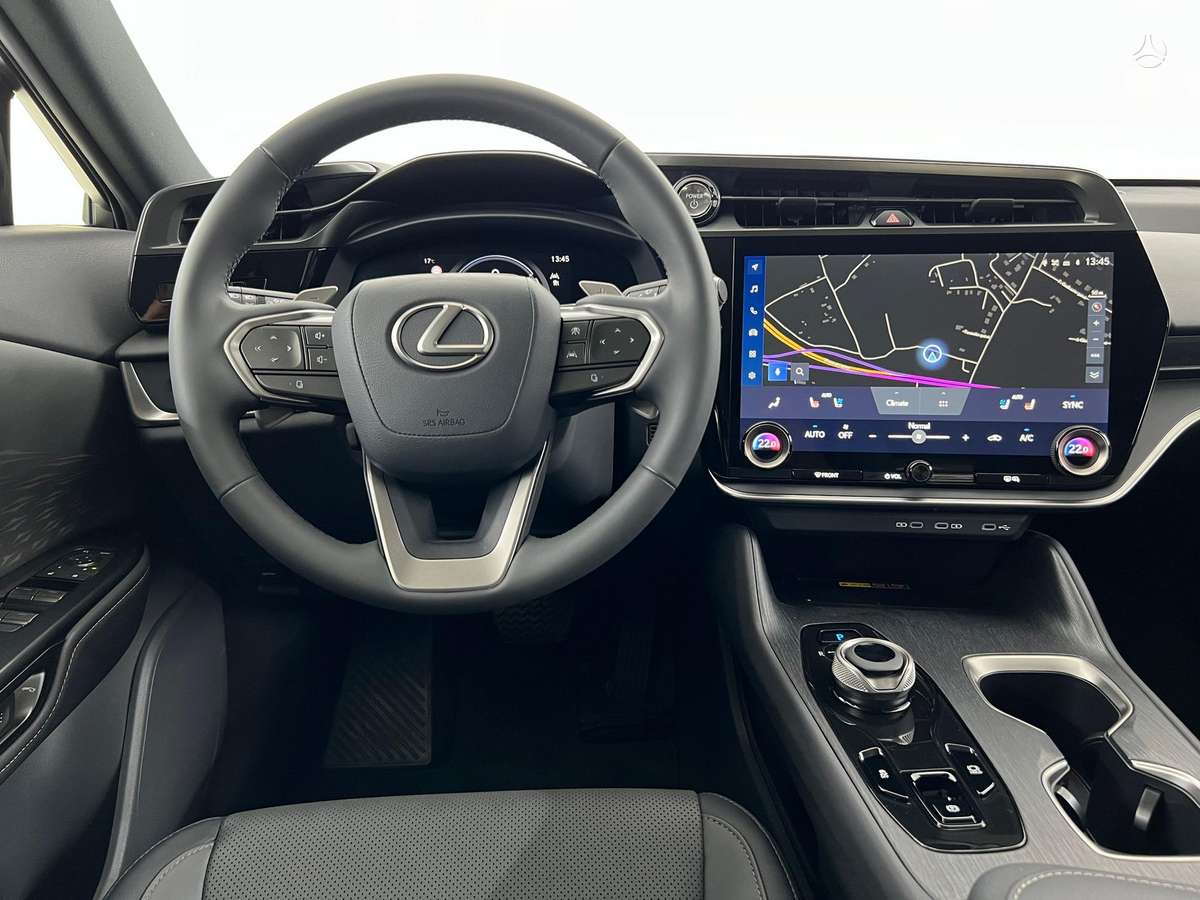 Lexus RZ 450e, off-road / crossover