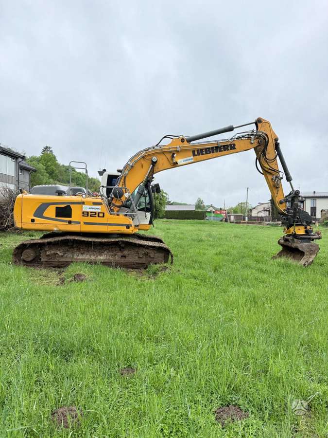 Liebherr R920 LC, ekskavatori
