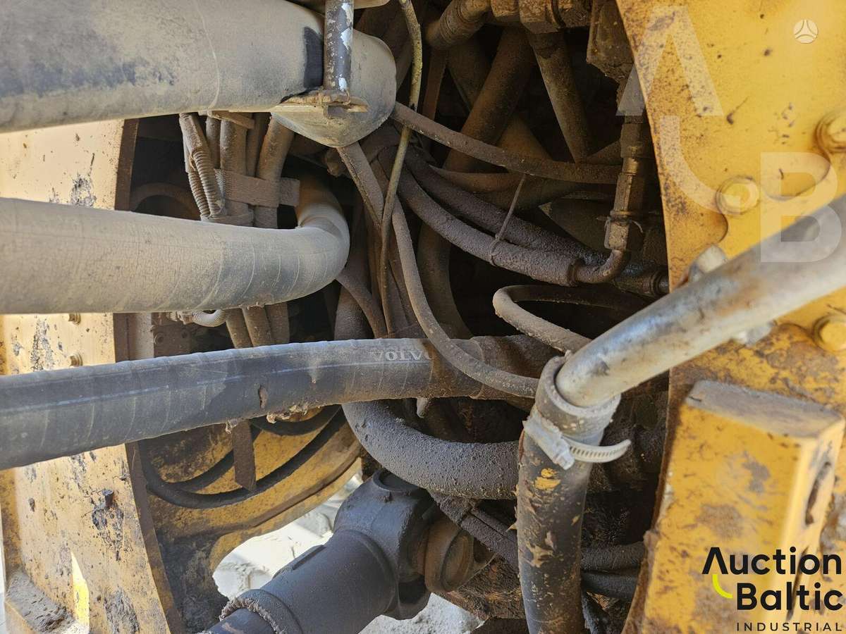 Volvo L 180 G, frontal loader