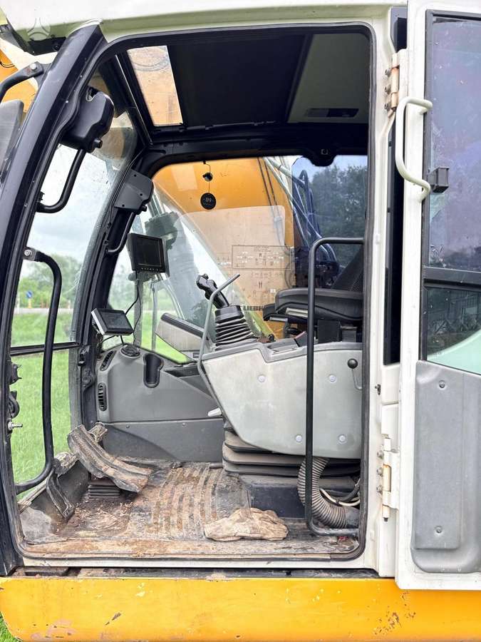 Liebherr R920 LC, ekskavatori