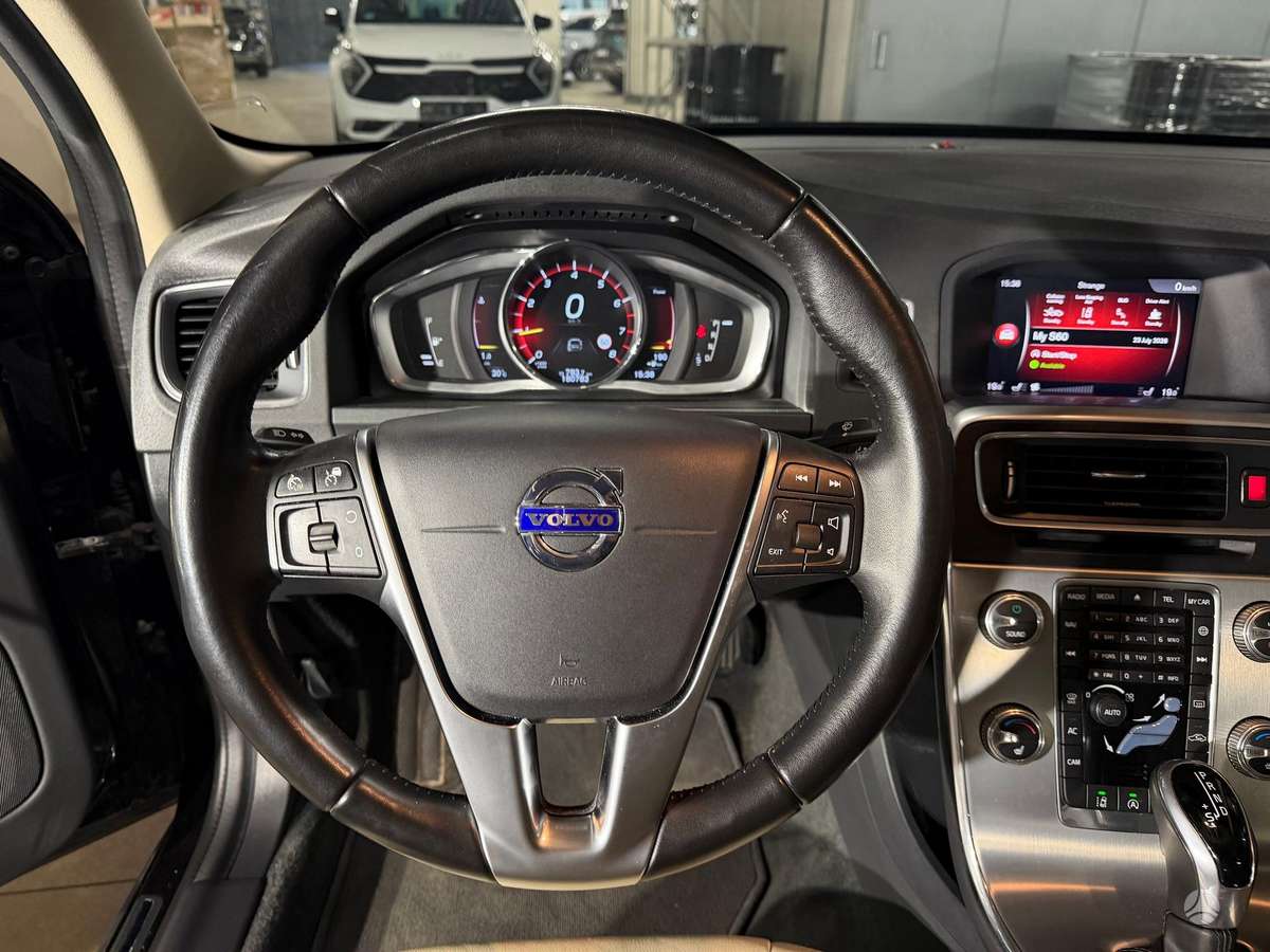 Volvo S60, 2.0 l., Седан