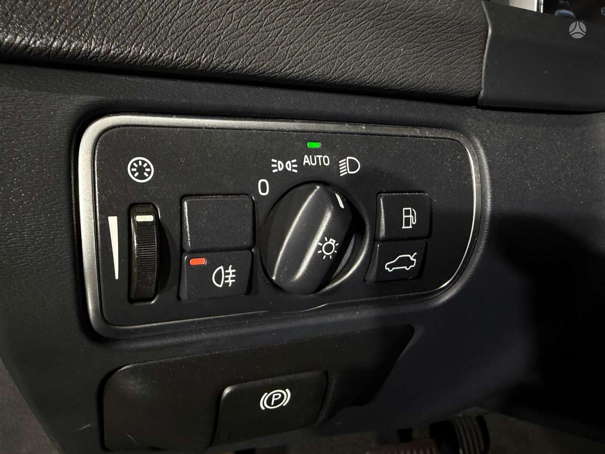 Volvo S60, 2.0 l., Седан