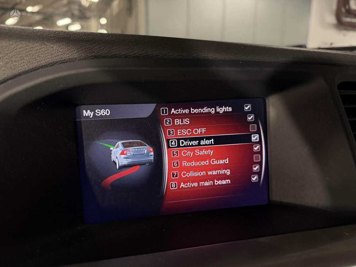 Volvo S60, 2.0 l., Седан