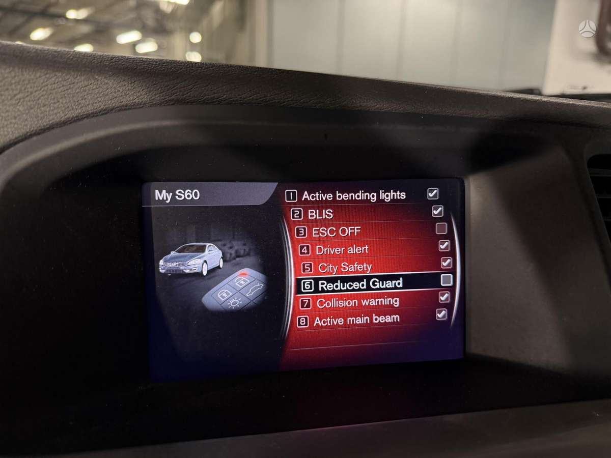 Volvo S60, 2.0 l., Седан