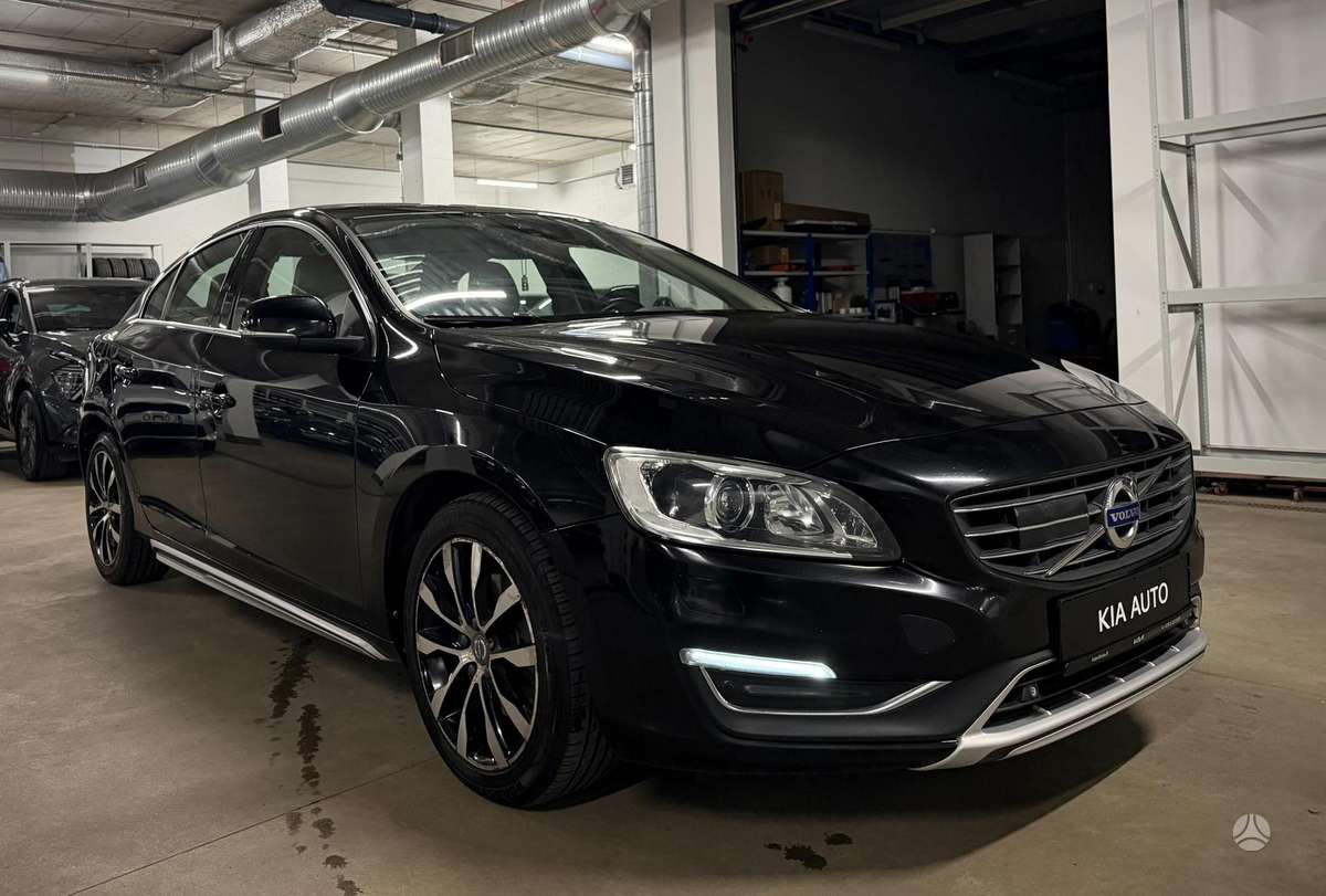 Volvo S60, 2.0 l., Седан