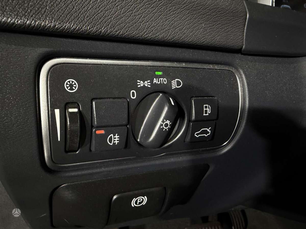 Volvo S60, 2.0 l., Седан