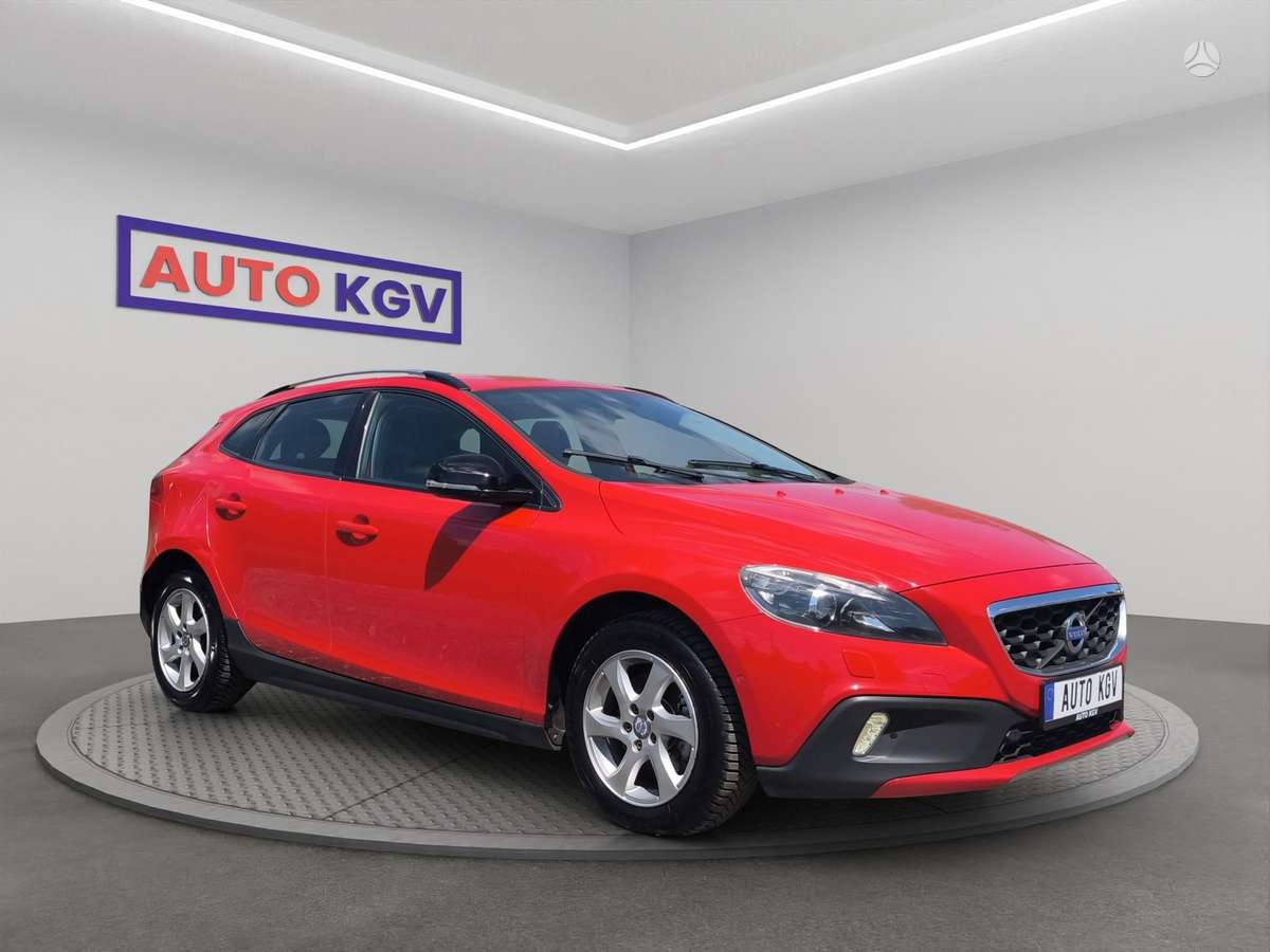 Volvo V40, 1.6 l., hatchback
