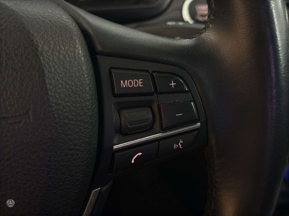 BMW 528, 2.0 l., Седан