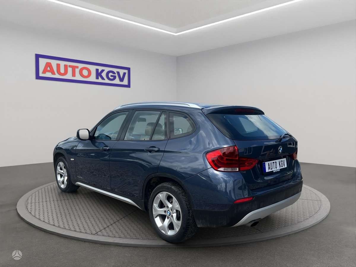 BMW X1, 2.0 l., Внедорожник / Кроссовер