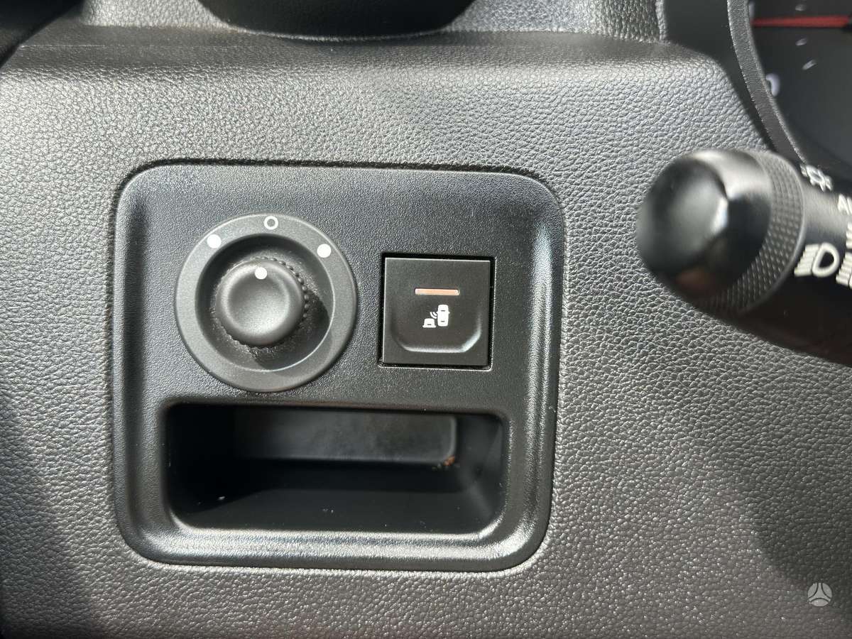 Dacia Duster, 1.2 l., Внедорожник / Кроссовер