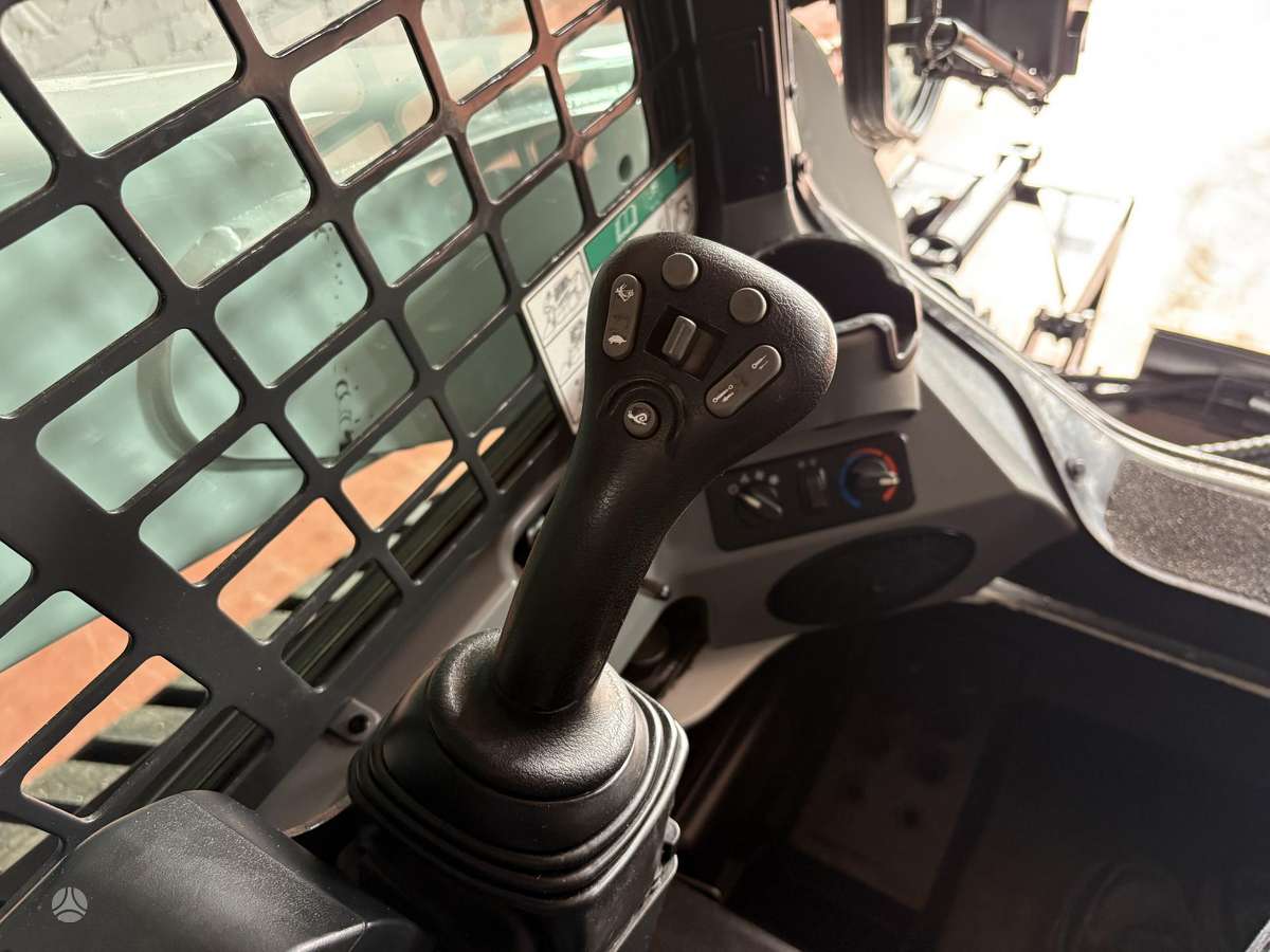 Bobcat T770, мини-погрузчики