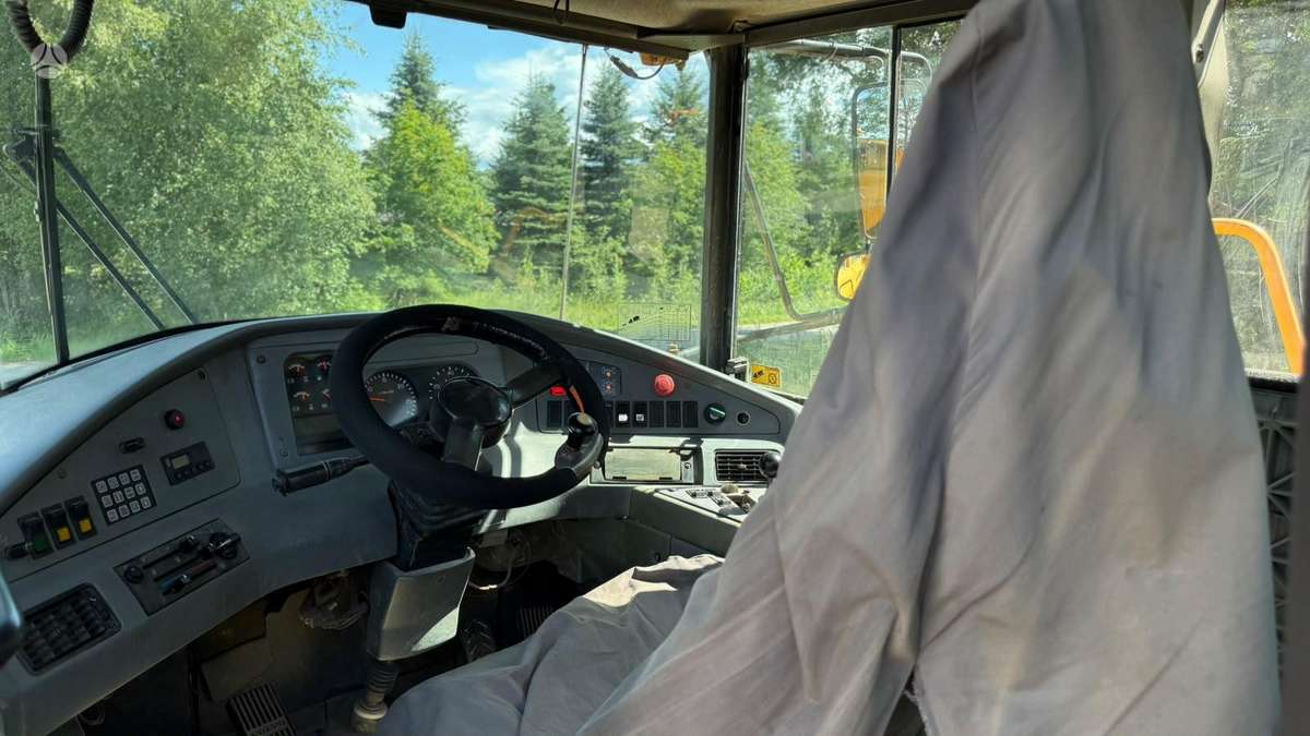 Volvo A30D, pašizgāzēji