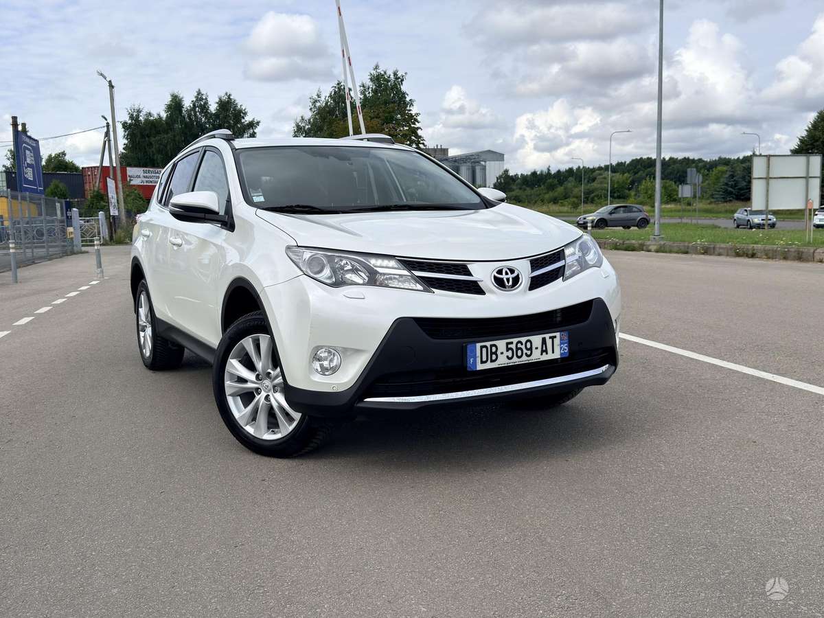Toyota RAV4 - 6